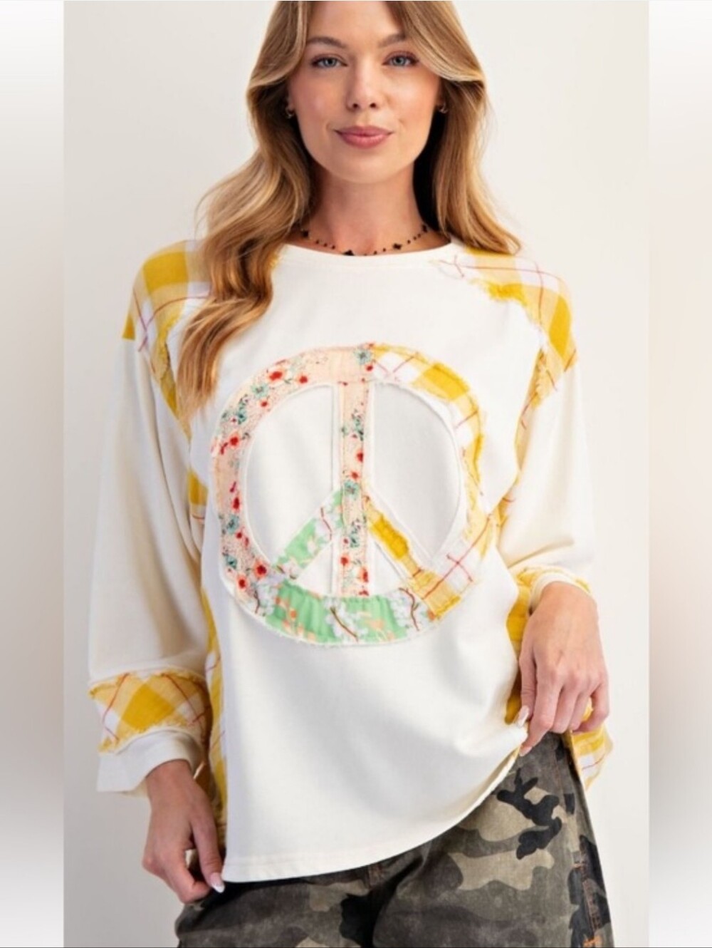 7-0515 Easel Floral Peace Appliqué Long-Sleeve Cotton Oversized Top